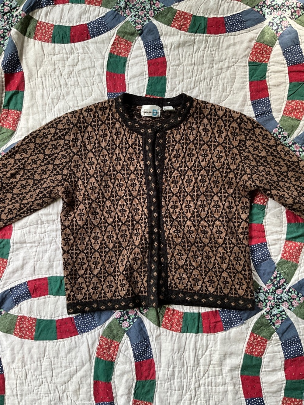 Vintage Patterned Sweater -M-